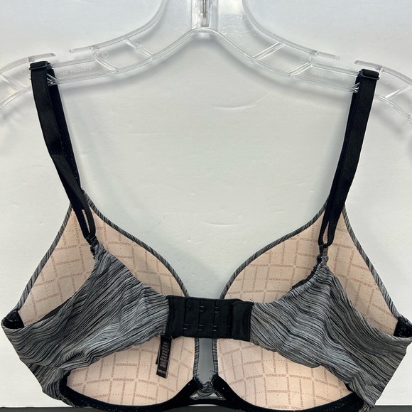 Victoria Secret underwire tee shirt bra/Gray and black/ 34DD - Picture 2 of 9